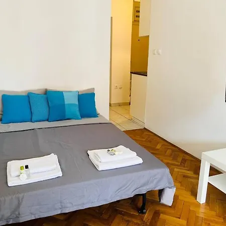 Appartement Center With Balcony Novi Sad