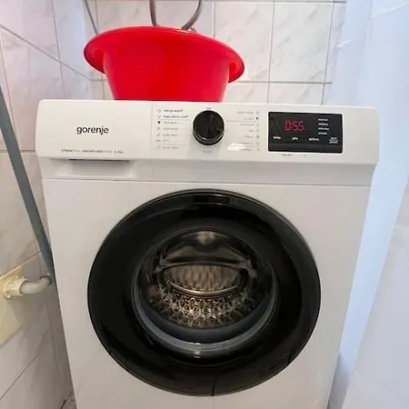 Center With Balcony *