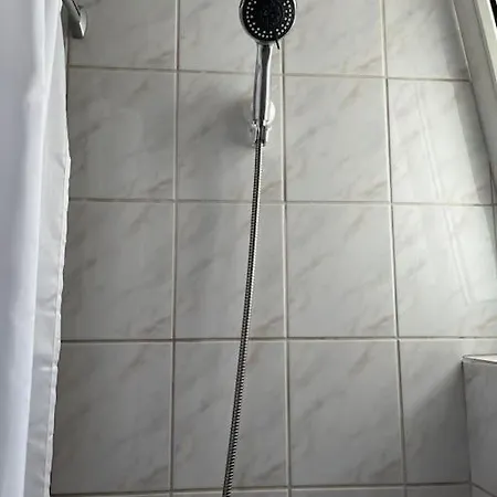 Center With Balcony *