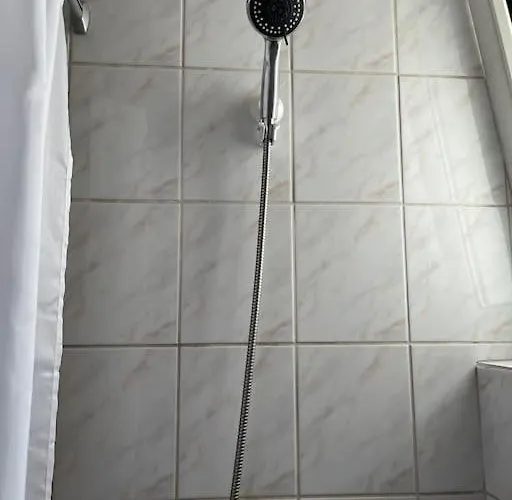 Center With Balcony *